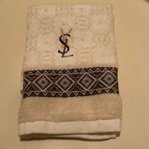 Yves Saint Laurent 14x14 Decorative Hand Towel Beige Blue Pattern Block NEW